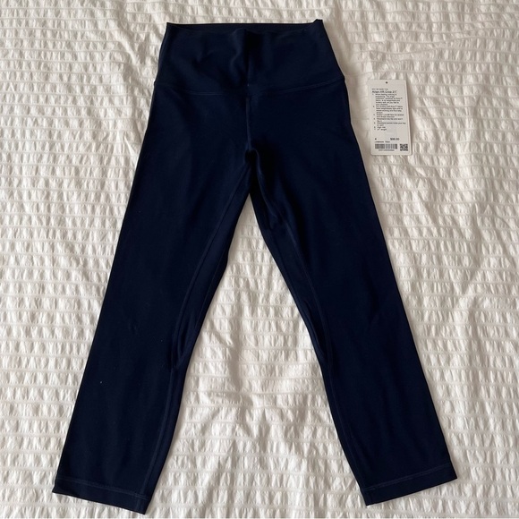 Lululemon Align High Rise Leggings 21” True Navy sz 4 - Picture 4 of 6